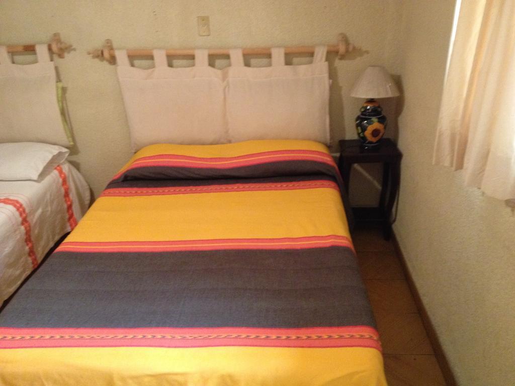Hostal Casa Castillo Morelia Værelse billede