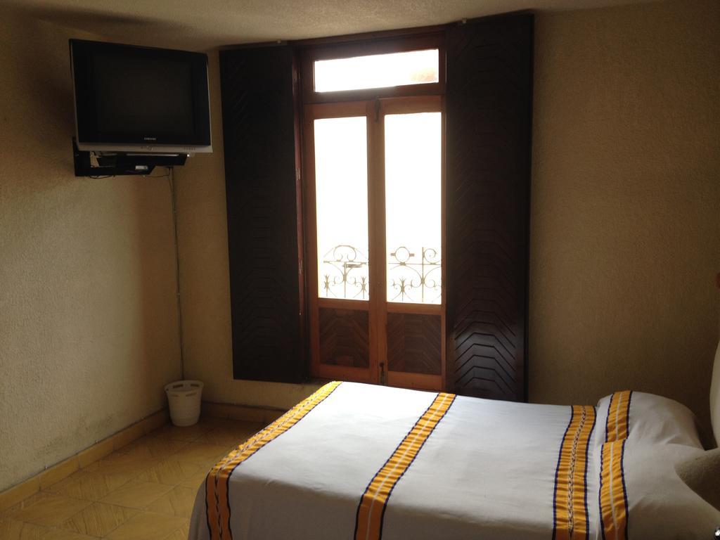 Hostal Casa Castillo Morelia Værelse billede