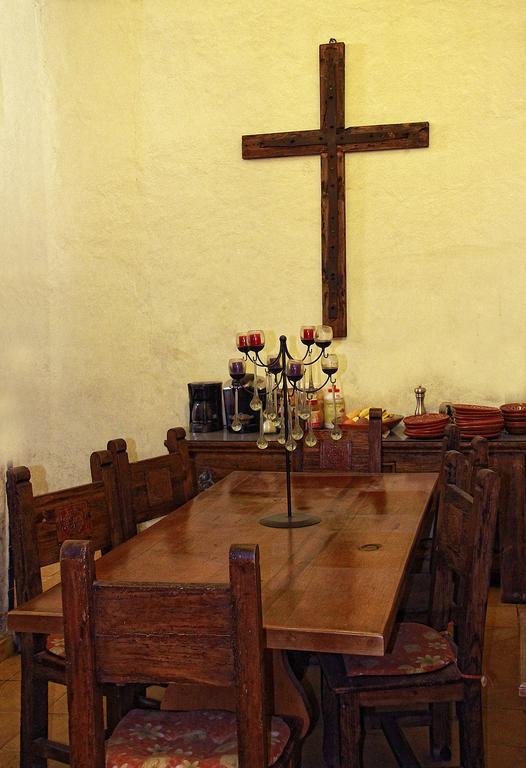 Hostal Casa Castillo Morelia Eksteriør billede