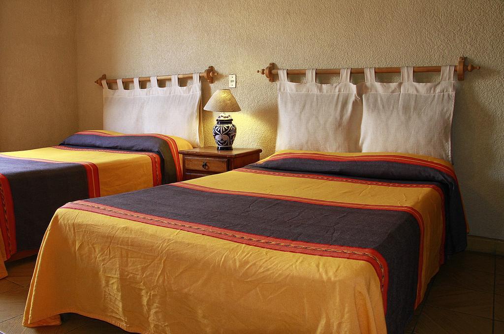 Hostal Casa Castillo Morelia Eksteriør billede
