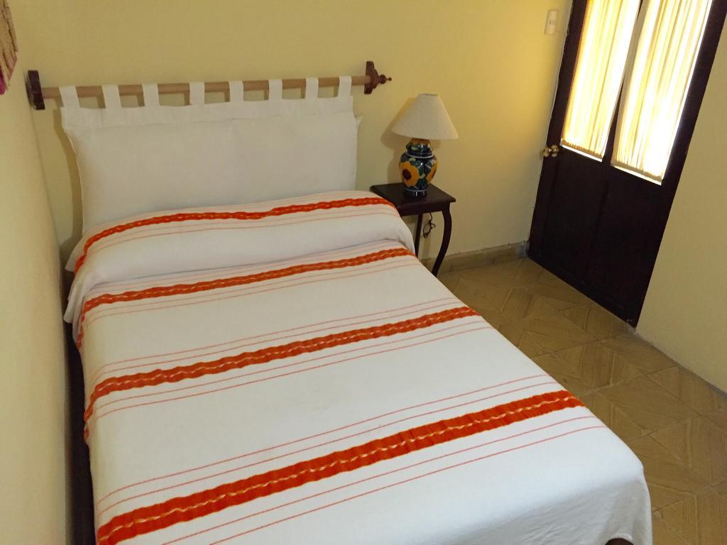 Hostal Casa Castillo Morelia Værelse billede