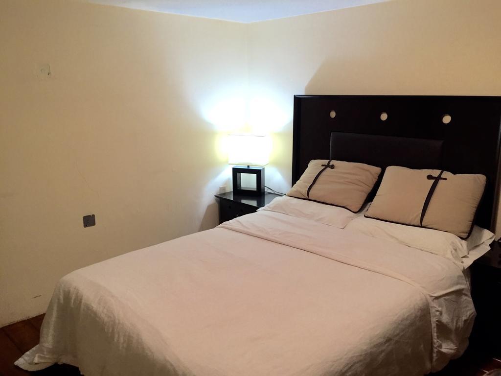 Hostal Casa Castillo Morelia Værelse billede