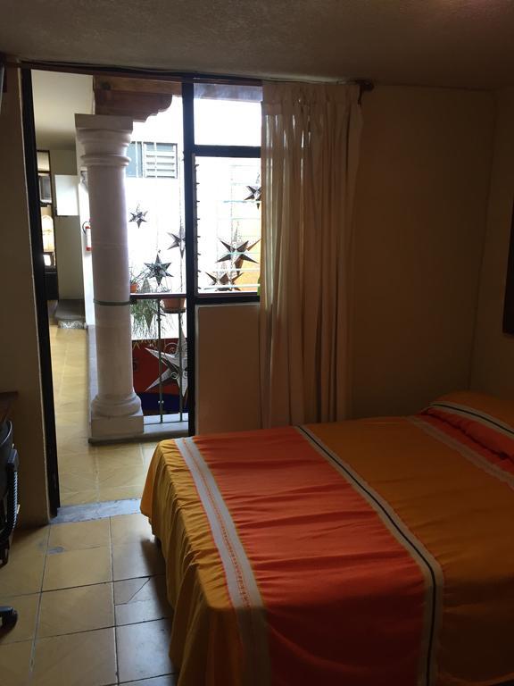 Hostal Casa Castillo Morelia Eksteriør billede