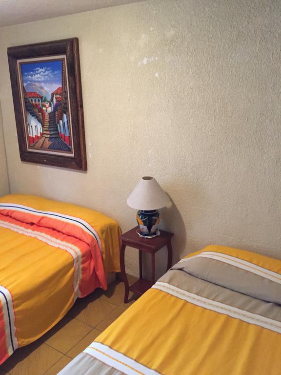 Hostal Casa Castillo Morelia Eksteriør billede