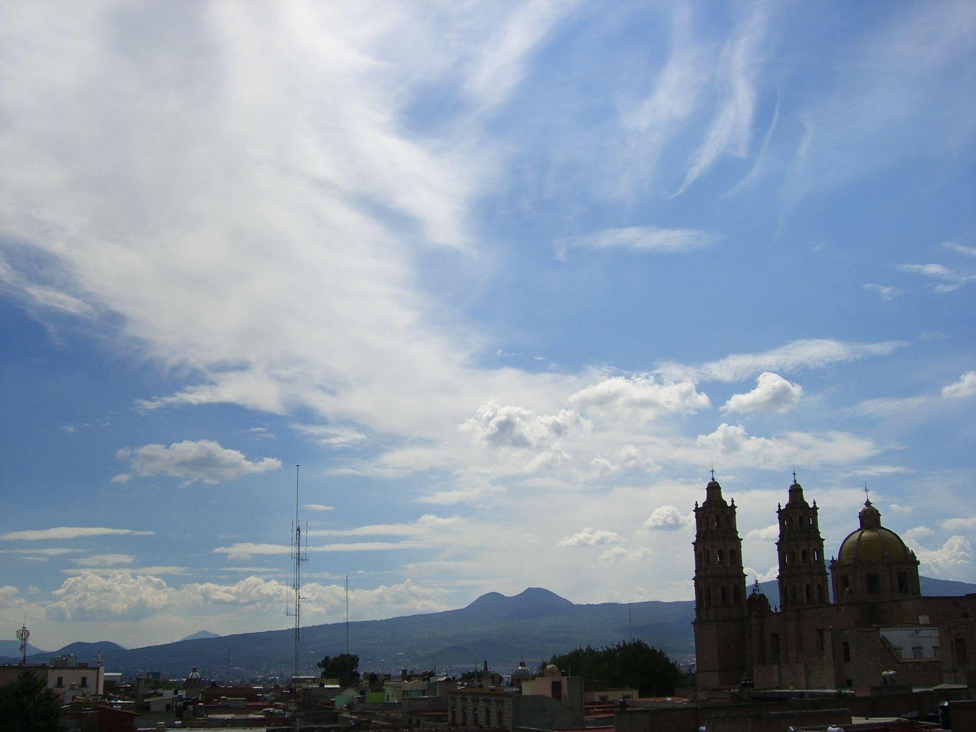 Hostal Casa Castillo Morelia Eksteriør billede
