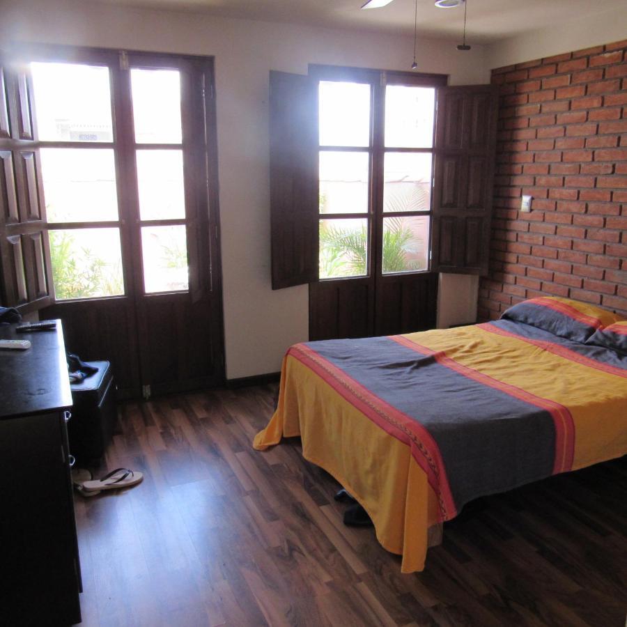 Hostal Casa Castillo Morelia Eksteriør billede