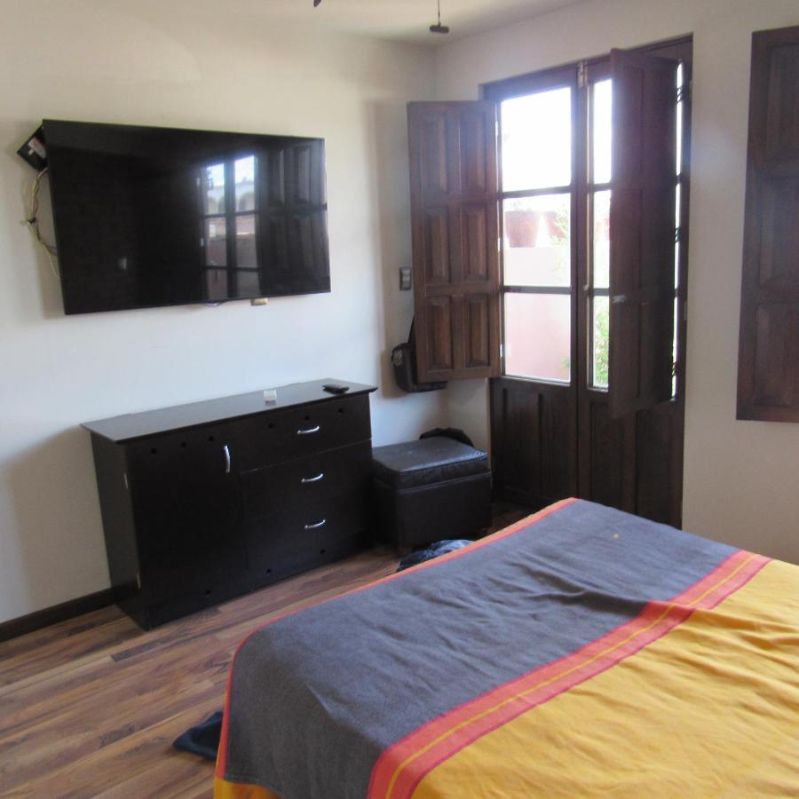Hostal Casa Castillo Morelia Eksteriør billede